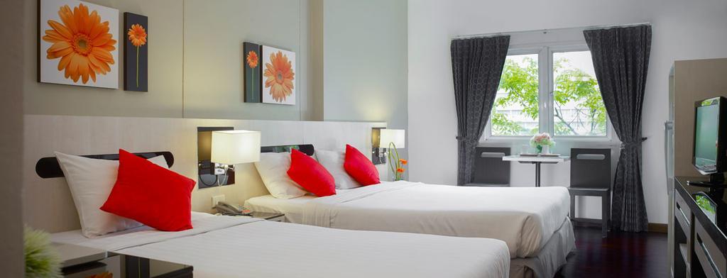 The Inn Saladaeng Bangkok Exterior photo